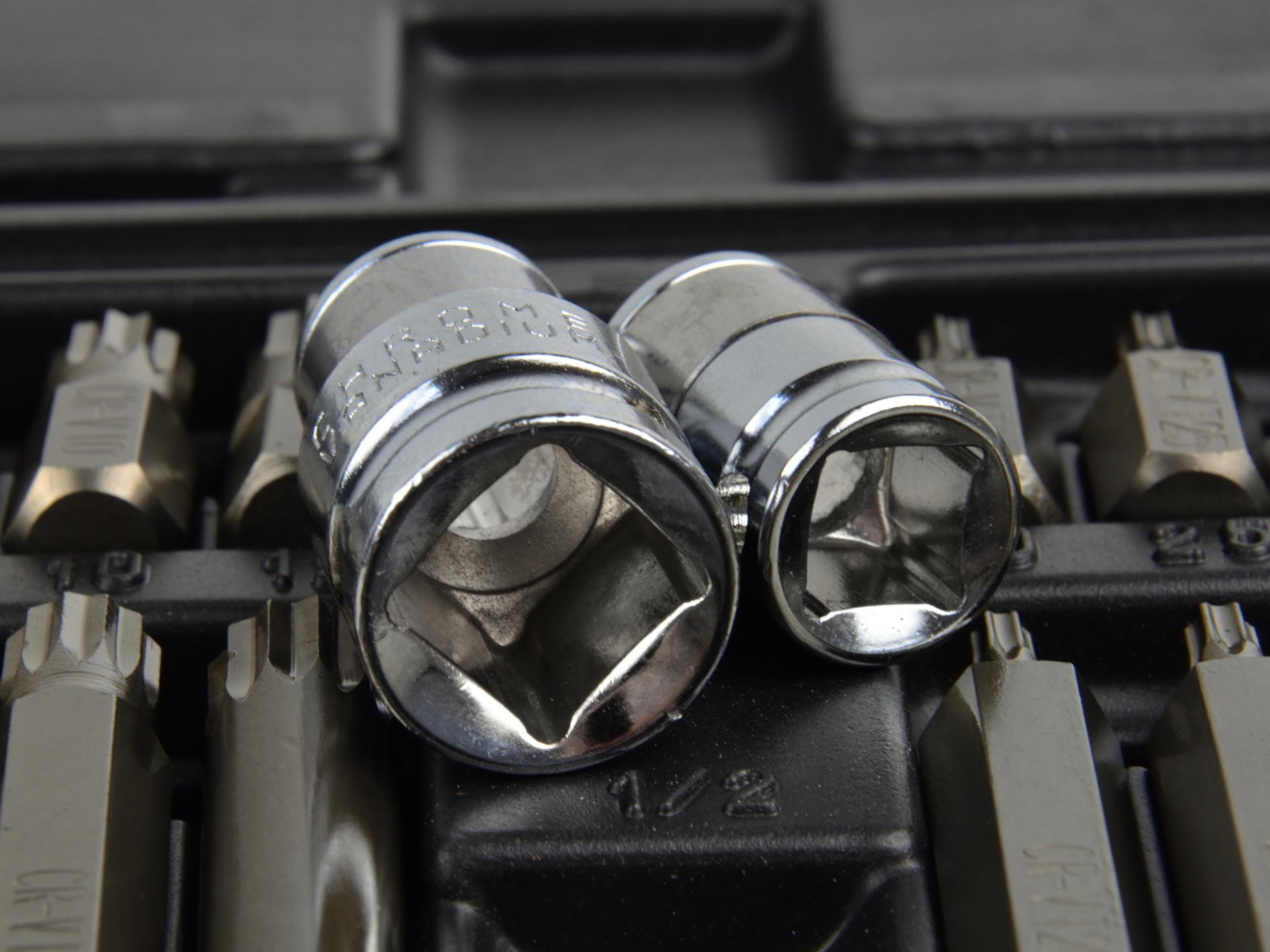 BIT KÉSZLET 40 DARAB + DOBOZ