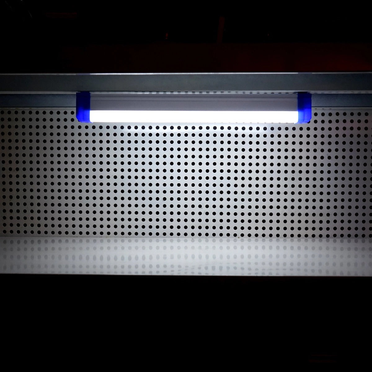 Mágneses LED lámpa 60W 6500k újratölthető akkumulátorral 3600mah 520 x 23 x 38 mm IP20