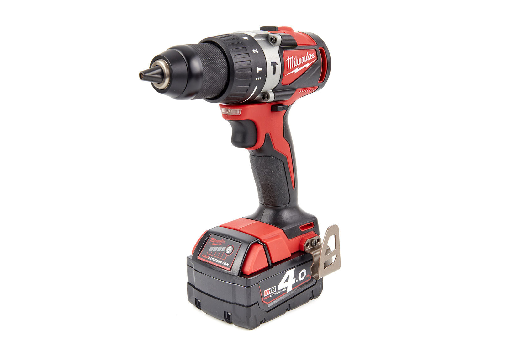 FÚRÓ - CSAVAROZÓ 2 AKKUMULÁTORRAL 82NM 18V 4.0AH MILWAUKEE