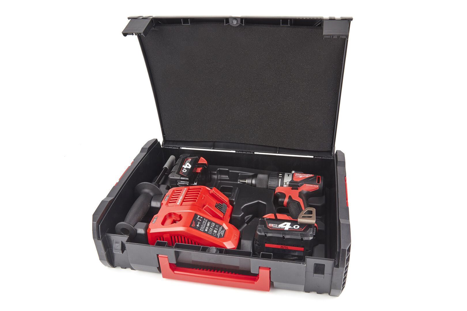 FÚRÓ - CSAVAROZÓ 2 AKKUMULÁTORRAL 82NM 18V 4.0AH MILWAUKEE