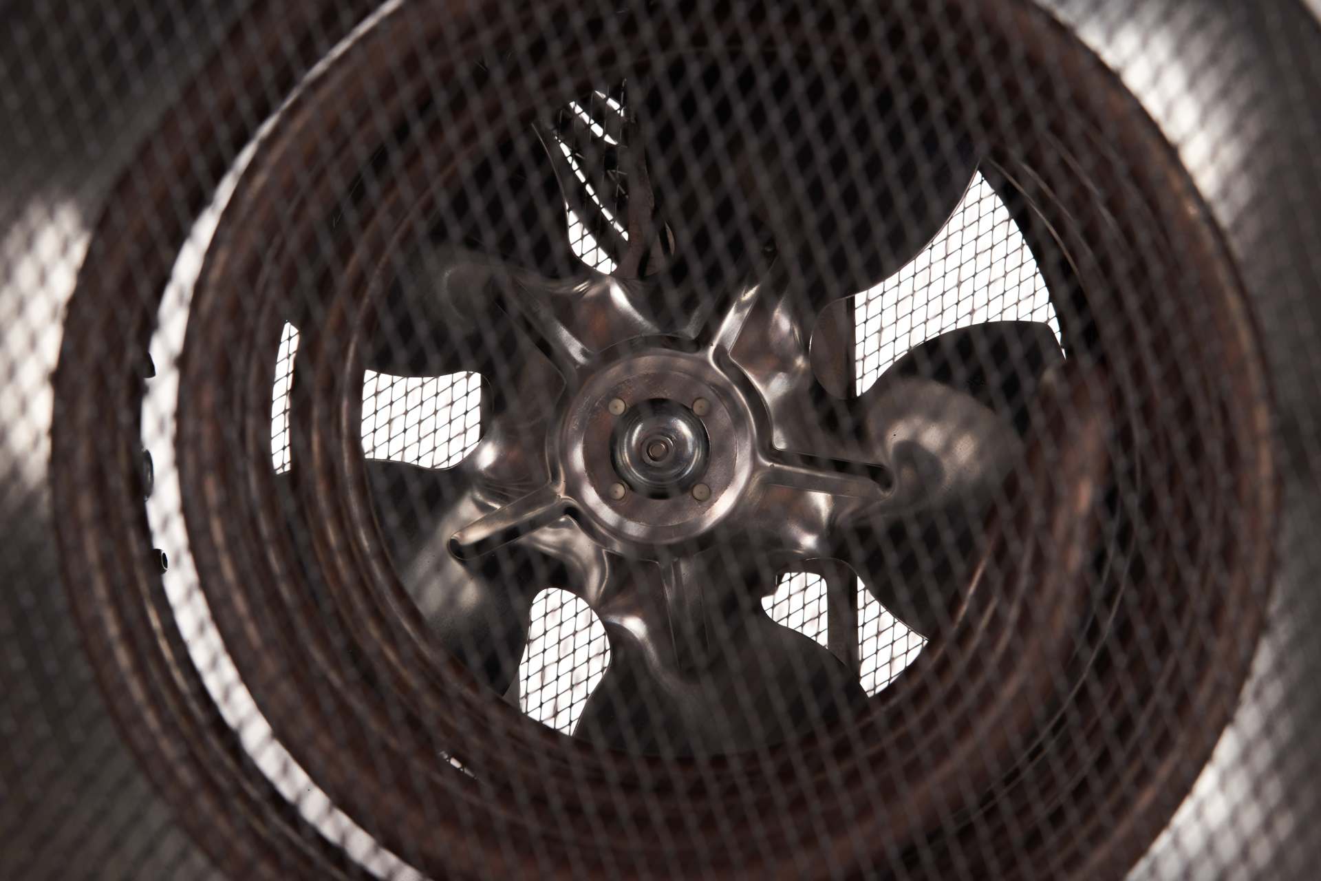 IPARI ELEKTROMOS MELEGÍTŐ - HŐSUGÁRZÓ 2KW 230V