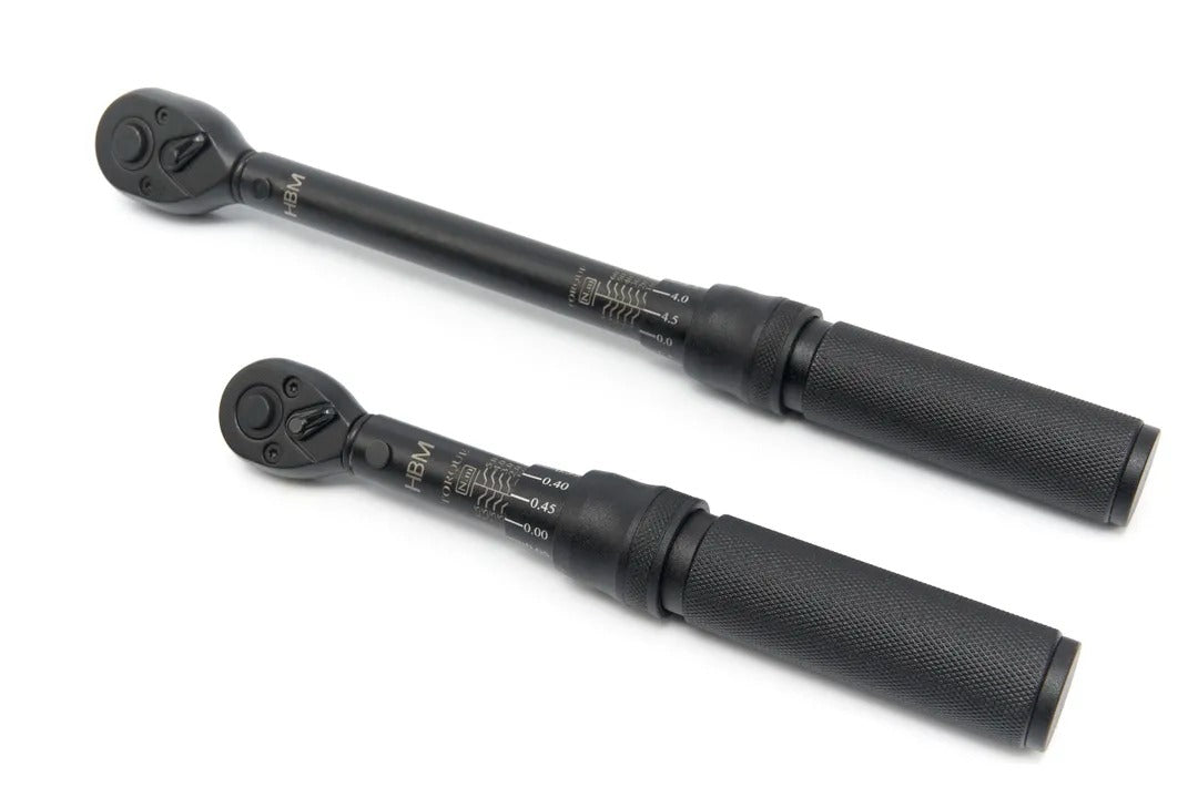 Nyomatékkulcs készlet 1/4'' és 3/8'' precíziós 1-5NM 10-60NM 55 darabos HBM
