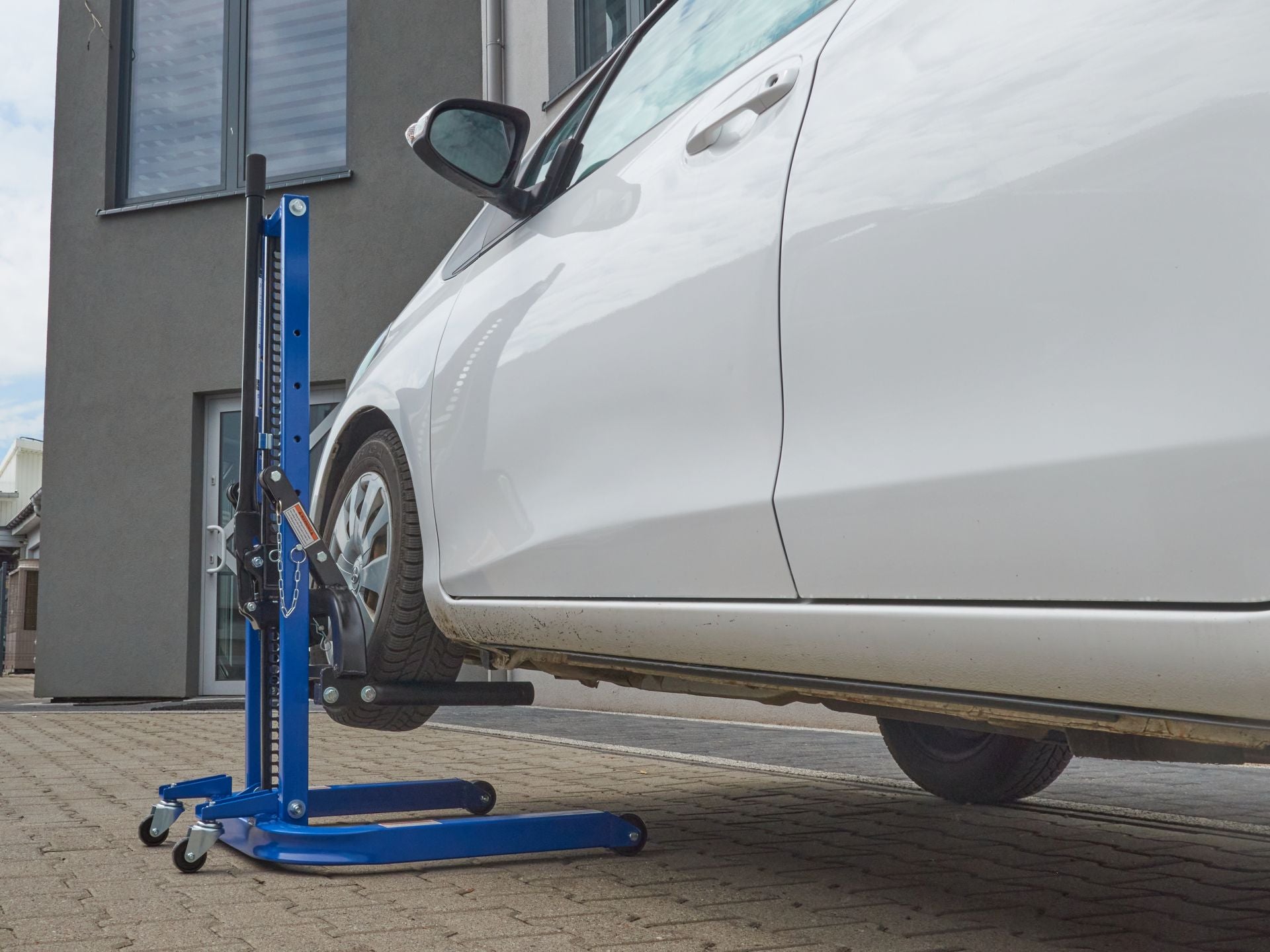 HIDRAULIKUS EMLŐ 2 AZ 1-BEN 816 KG