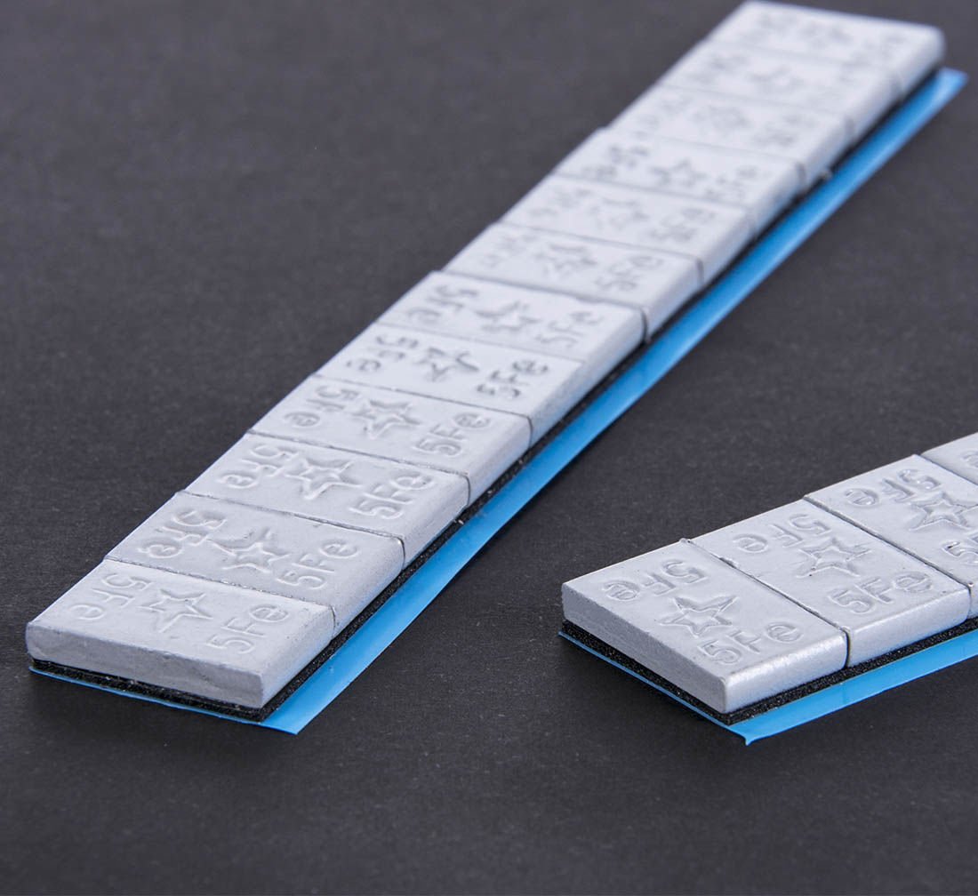 ÖNTAPADÓ CENTÍROZÓ KERÉKSÚLY KÉSZLET GUMIABRONCSOKHOZ 5 G 400 SÁV EDGY 12 DB/SÁV