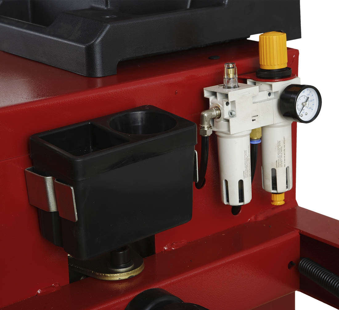 AUTOMATA GUMISZERELŐ – KERÉKSZERELŐ GÉP REDATS 24” 230 V