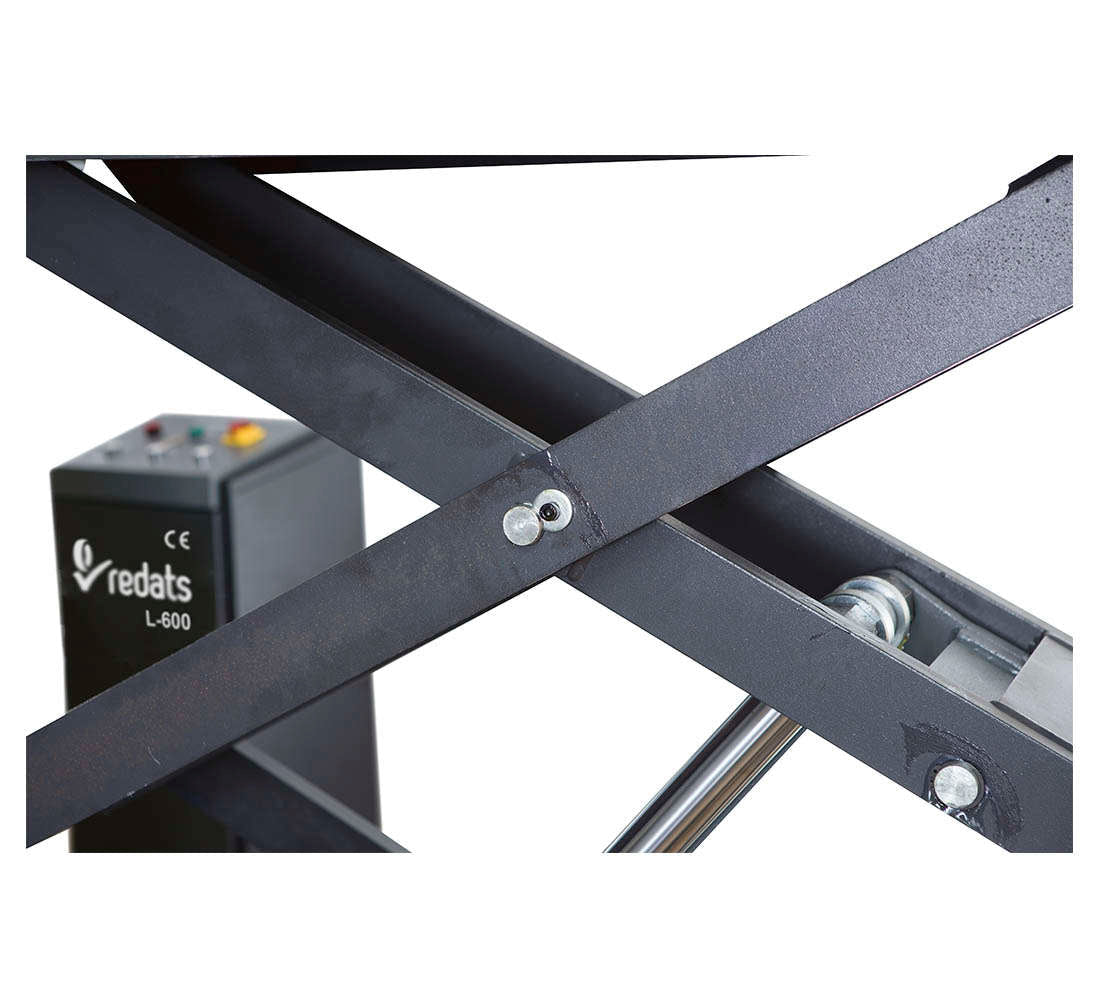 ALACSONY OLLÓS EMELŐ 3 T 380 V + INGYEN OLAJ