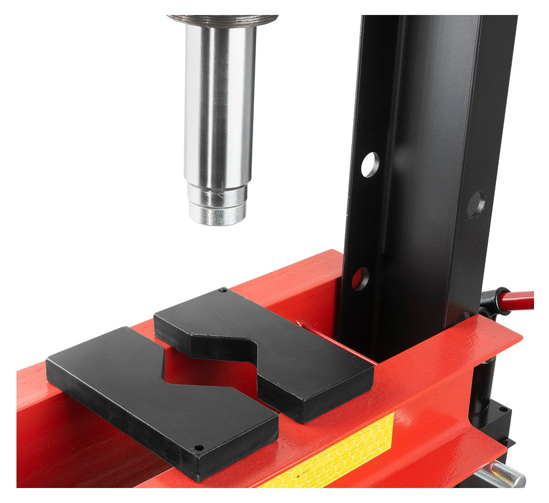 HIDRAULIKUS PRÉS 30T DUPLA PUMPÁVAL REDATS