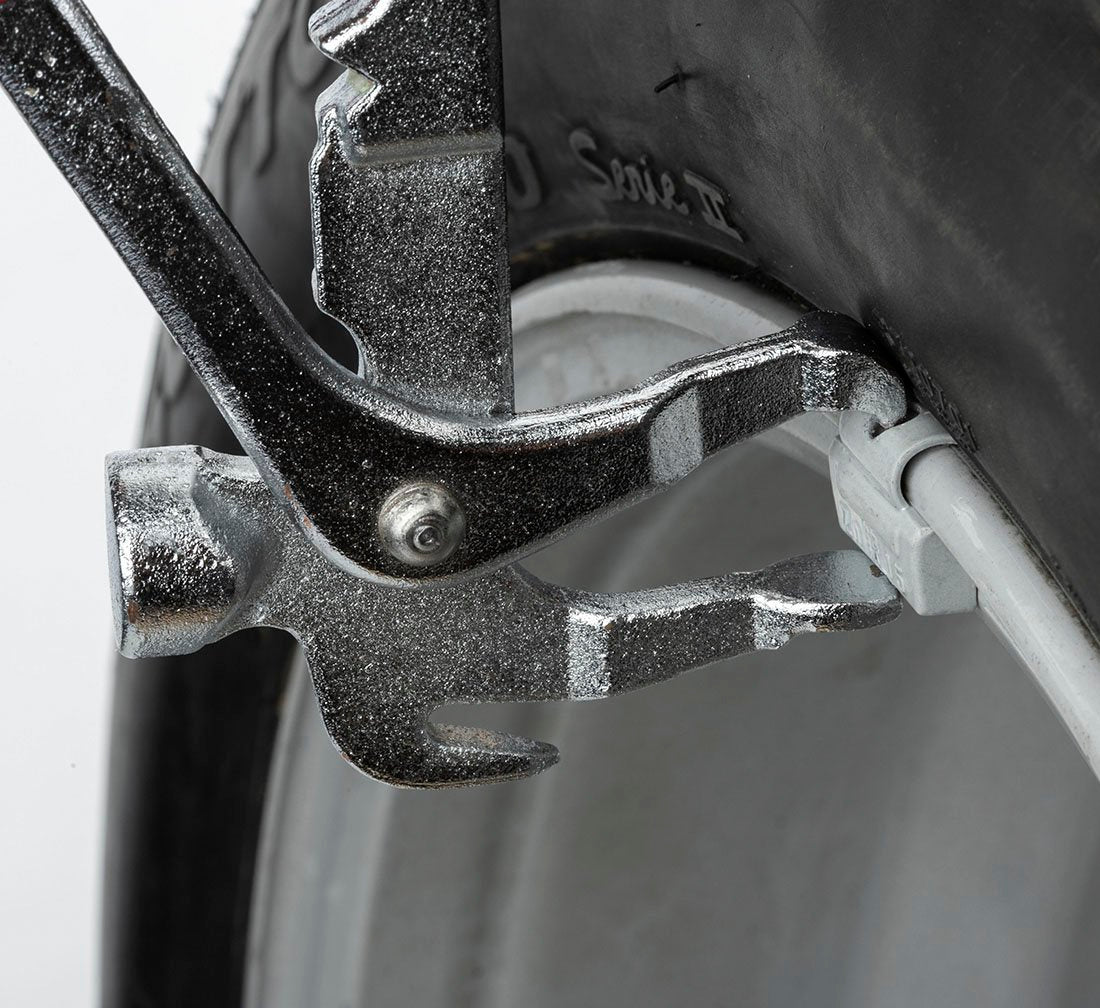 ELLENSÚLY ELTÁVOLÍTÓ FOGÓ