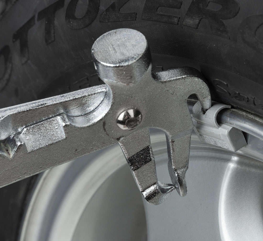 ELLENSÚLY ELTÁVOLÍTÓ FOGÓ