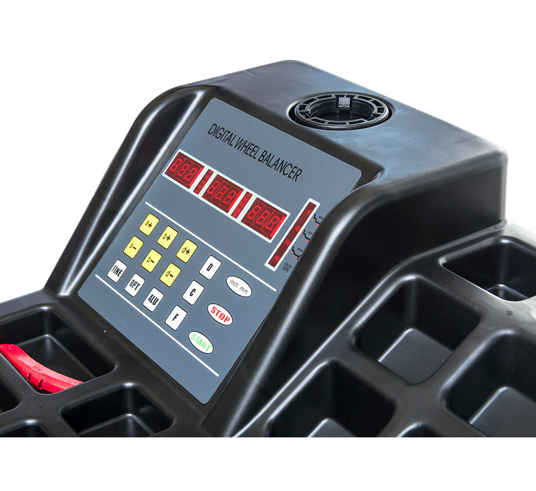 AUTOMATA CENTÍROZÓ - KERÉK KIEGYENSÚLYOZÓ GÉP 24"