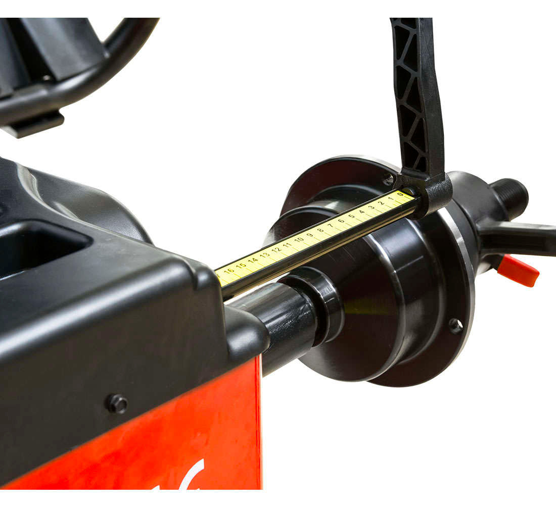 AUTOMATA CENTÍROZÓ - KERÉK KIEGYENSÚLYOZÓ GÉP 24"