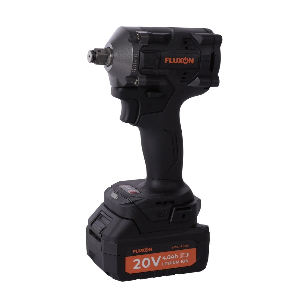 ÜTVECSAVAROZÓ 1/2 600 Nm KEFE NÉLKÜLI MOTOR LI-ION AKKUMULÁTORRAL 18V 4.0Ah