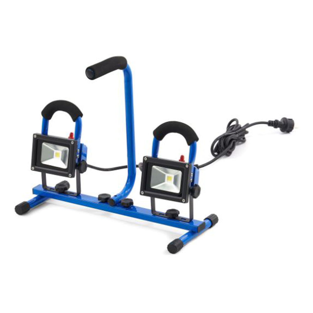 LED LÁMPA 2 X 10W 700 LUMEN 230 V ÁLLVÁNNYAL