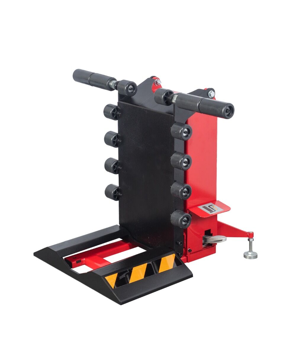 KERÉKEMELŐ KERÉKKIEGYENSÚLYOZÓ ÉS GUMISZERELŐ GÉPHEZ, EMELŐKÉPESSÉG 70 KG