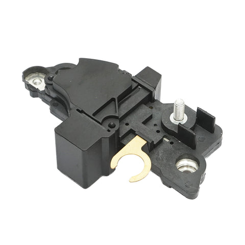 FESZÜLTSÉGSZABÁLYZÓ 12V-OS ALTERNÁTORHOZ JOHN DEERE-HEZ, OEM RE553702