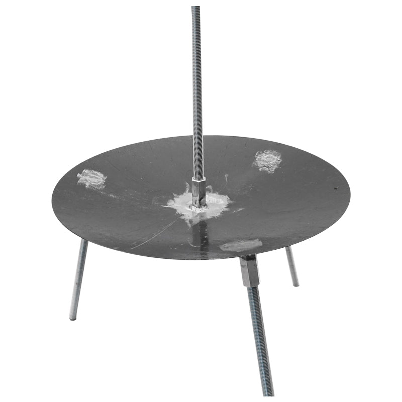 Egyszerű grilltárcsa acélból, 3 lábbal és fogantyúval, 46 cm, UTB logóval