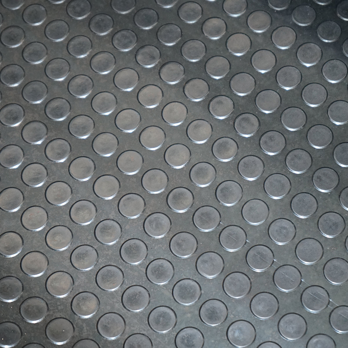 Bordázott gumiszőnyeg 120x190x3.2 cm, szarvasmarha fekvőhelyhez