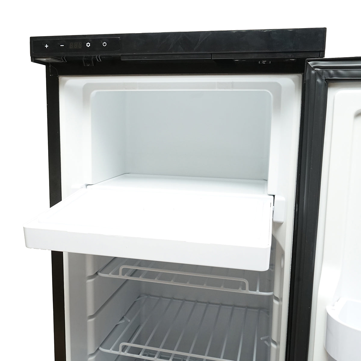 Autós hűtőszekrény kompresszorral, 80W, 92.9L kapacitás, 12–24–220V tápfeszültség, LCD kijelző, 418x504x975 mm, CR90 AUTOSPEED