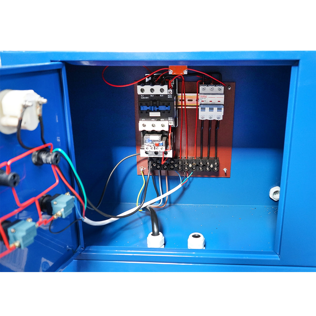 Takarmánygranuláló, gabonaprés, 15KW, 380V, 6 mm-es matricával, max. teljesítmény 250 kg/h