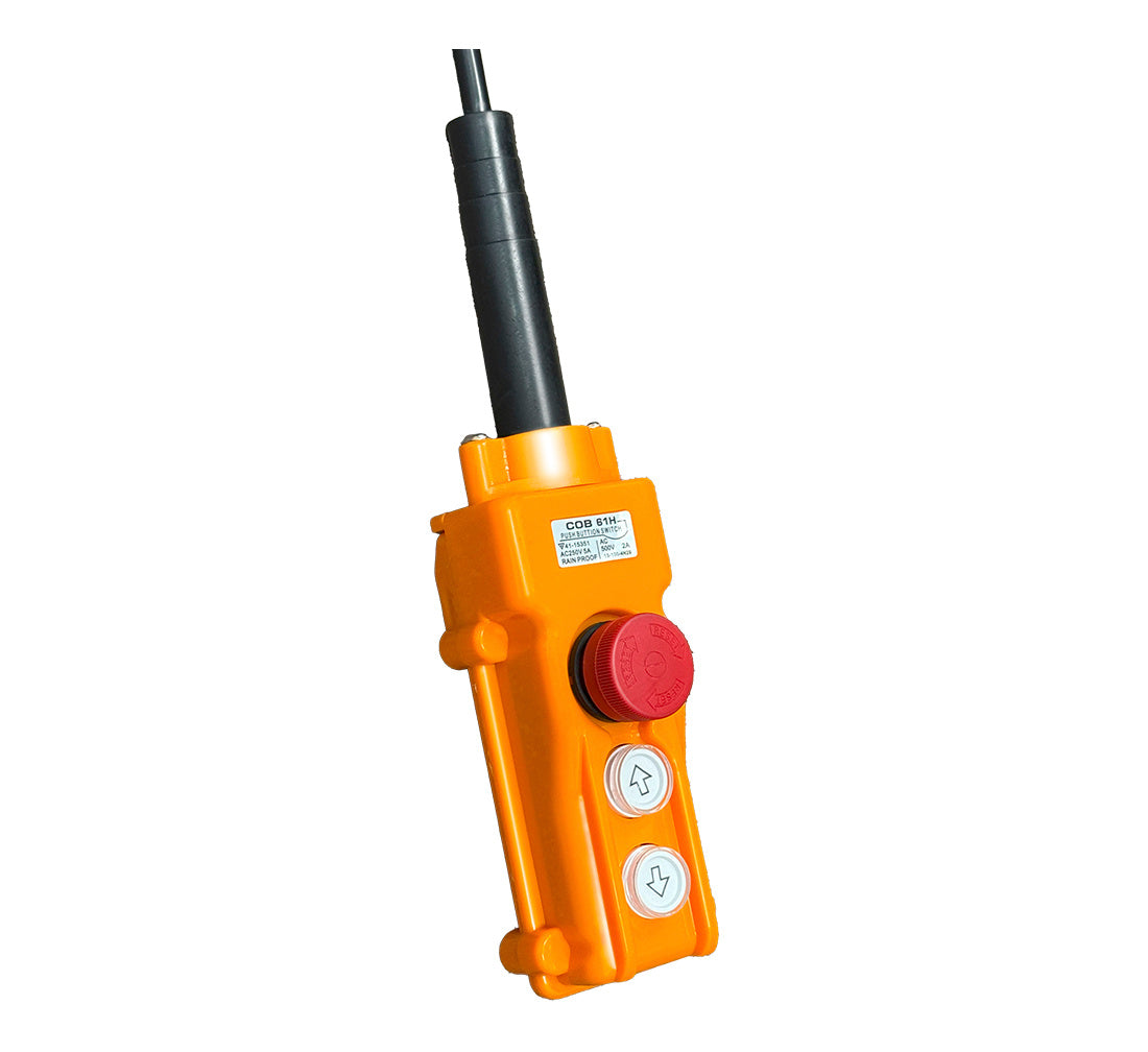 NÉGYOSZLOPOS EMELŐ 5,5T 380V BEÉPÍTETT CSATORNAEMELŐVEL