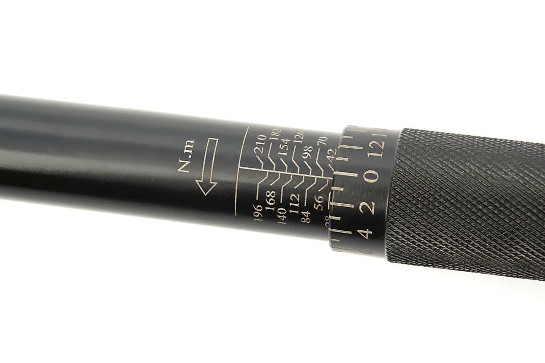 Nyomatékkulcs 1/2" 28 - 210 NM 5 db