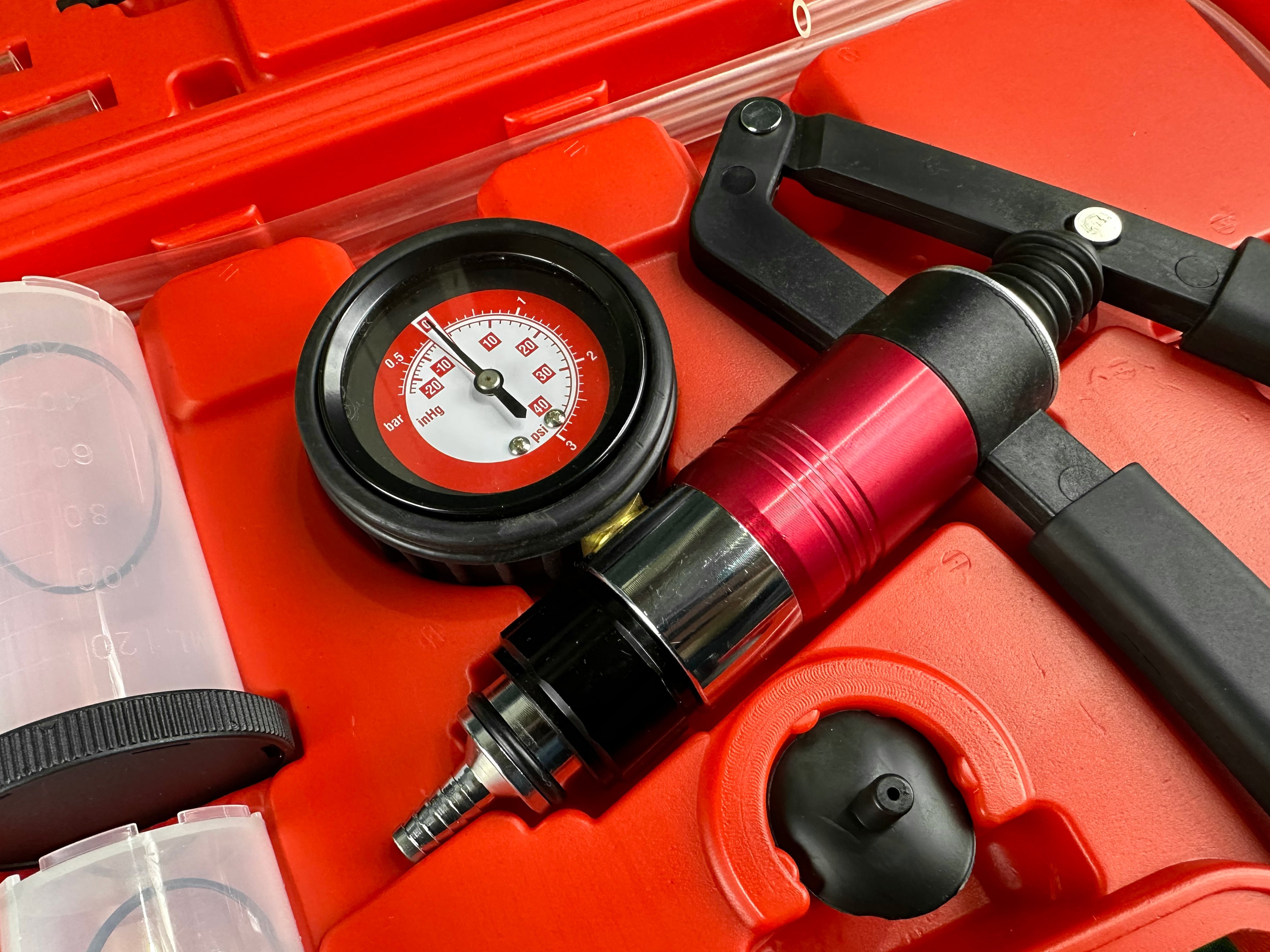 Vákuum / nyomásmérő pumpa készlet GEBO TOOLS